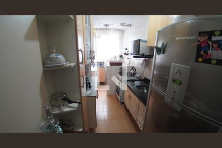 Cozinha de apartamento à venda com 2 quartos, 55m² em Vila São Silvestre, São Paulo