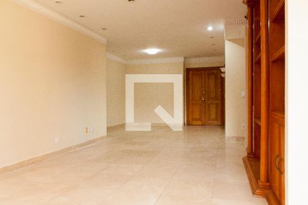 Apartamento para alugar com 134m², 4 quartos e 2 vagasSala