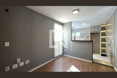 Sala de apartamento para alugar com 2 quartos, 42m² em Ouro Fino, São José dos Pinhais