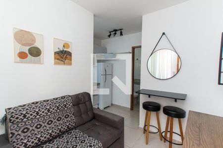 Sala   de kitnet/studio para alugar com 1 quarto, 30m² em Vila Mazzei, São Paulo