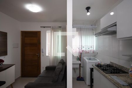 Sala / Cozinha de kitnet/studio para alugar com 1 quarto, 30m² em Vila Mazzei, São Paulo