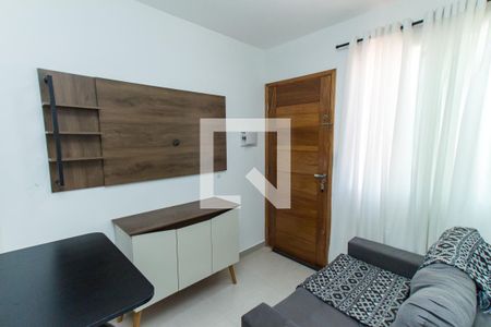 Sala   de kitnet/studio para alugar com 1 quarto, 30m² em Vila Mazzei, São Paulo