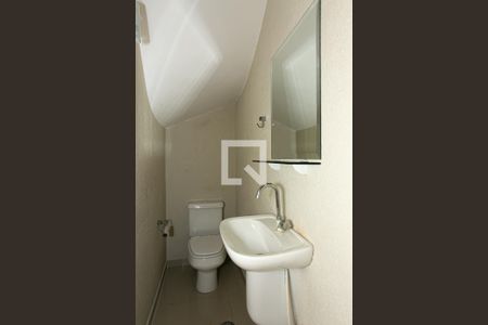 Lavabo de casa para alugar com 3 quartos, 140m² em Vila Gomes Cardim, São Paulo