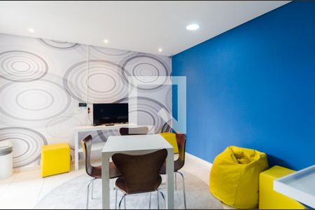 Apartamento à venda com 98m², 3 quartos e 1 vaga Apartamento à venda com 98m², 3 quartos e 1 vagaÁrea comum - Salão de festas