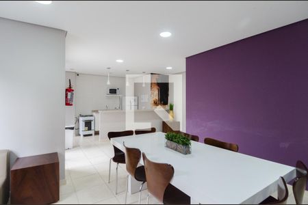 Apartamento à venda com 98m², 3 quartos e 1 vaga Apartamento à venda com 98m², 3 quartos e 1 vagaÁrea comum - Salão de festas