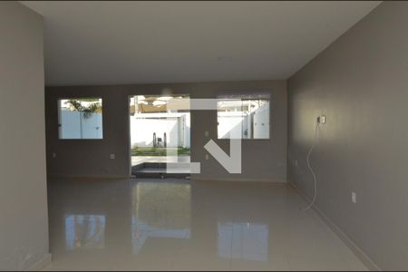 Sala de casa de condomínio à venda com 4 quartos, 160m² em Vargem Grande, Rio de Janeiro