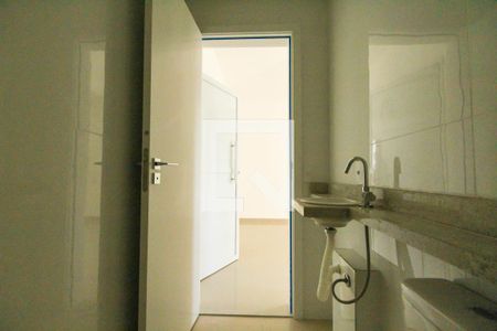 Banheiro de apartamento para alugar com 1 quarto, 37m² em Penha de França, São Paulo