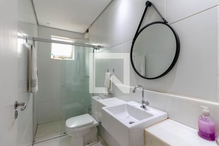 Casa de condomínio à venda com 810m², 4 quartos e 4 vagas Casa de condomínio à venda com 810m², 4 quartos e 4 vagasBanheiro Social