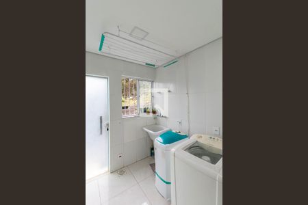 Casa de condomínio à venda com 810m², 4 quartos e 4 vagas Casa de condomínio à venda com 810m², 4 quartos e 4 vagasÁrea de Serviço