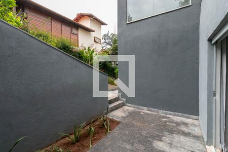 Casa de condomínio à venda com 810m², 4 quartos e 4 vagas Casa de condomínio à venda com 810m², 4 quartos e 4 vagasQuarto 4