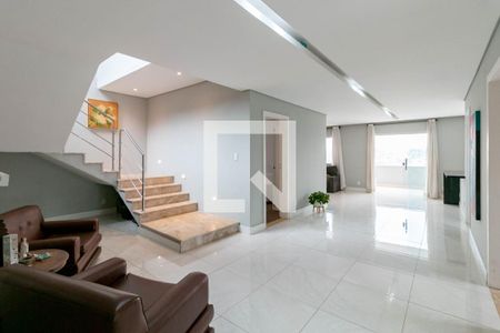 Casa de condomínio à venda com 810m², 4 quartos e 4 vagas Casa de condomínio à venda com 810m², 4 quartos e 4 vagasSala 2