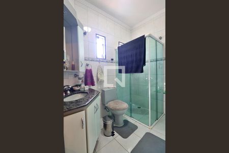 Banheiro do Quarto 1 - Suíte de casa à venda com 4 quartos, 203m² em Vila Curuca, Santo André