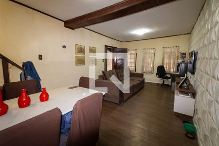 Sala de casa para alugar com 3 quartos, 250m² em Vila Nova, São Paulo