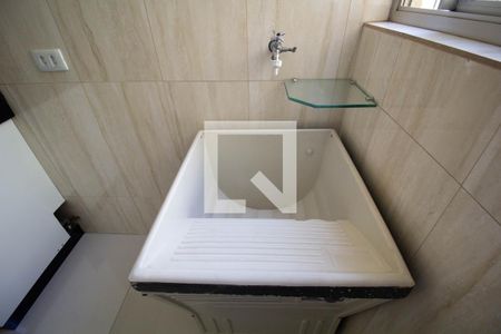 Apartamento à venda com 48m², 2 quartos e 1 vaga Apartamento à venda com 48m², 2 quartos e 1 vagaCozinha e Área de Serviço