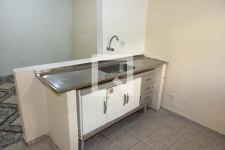 Cozinha de casa para alugar com 1 quarto, 40m² em Vila Campo Grande, São Paulo
