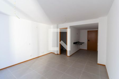 Sala de kitnet/studio para alugar com 1 quarto, 30m² em Centro, Rio de Janeiro