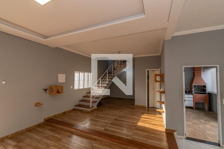 Casa à venda com 232m², 2 quartos e 2 vagasSala de Estar/Jantar