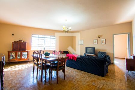 Sala de estar de casa para alugar com 2 quartos, 155m² em Vila Amabile Pezzolo, Santo André