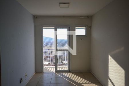 Sala de apartamento para alugar com 2 quartos, 73m² em Centro, Nilópolis