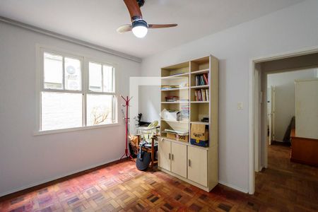 Quarto de apartamento para alugar com 1 quarto, 50m² em Azenha, Porto Alegre