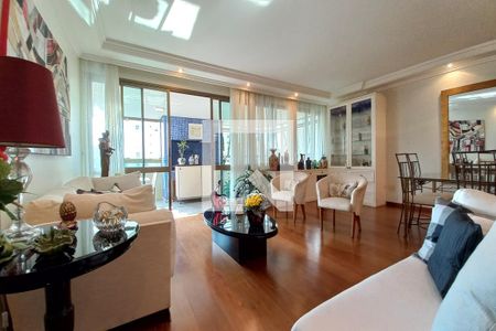 Sala de apartamento à venda com 4 quartos, 221m² em Cambuí, Campinas