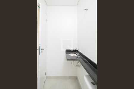 Banheiro - Suíte de apartamento para alugar com 2 quartos, 55m² em Vila Bastos, Santo André