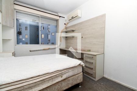 Quarto 1 de apartamento para alugar com 2 quartos, 53m² em Santo Antônio, Porto Alegre