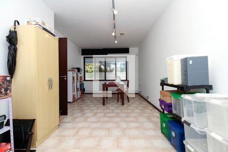 Quarto 1 de casa à venda com 5 quartos, 400m² em Medianeira, Porto Alegre