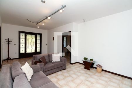 Sala 1 de casa à venda com 5 quartos, 400m² em Medianeira, Porto Alegre