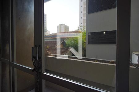 Sala - Vista de apartamento para alugar com 3 quartos, 90m² em Centro, Florianópolis