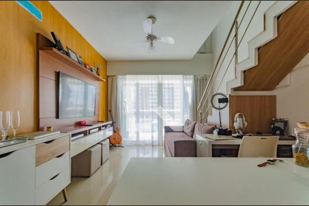 Sala de apartamento para alugar com 1 quarto, 72m² em Armação, Salvador