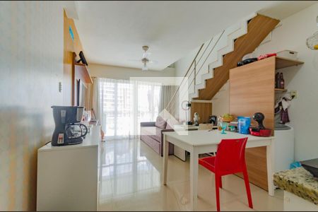 Sala de apartamento para alugar com 1 quarto, 72m² em Armação, Salvador