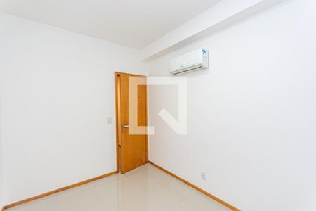 Quarto 1 de apartamento à venda com 4 quartos, 140m² em Camboinhas, Niterói