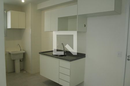 Sala/Cozinha/Área de Serviço de apartamento para alugar com 2 quartos, 34m² em Jardim Taquaral, São Paulo