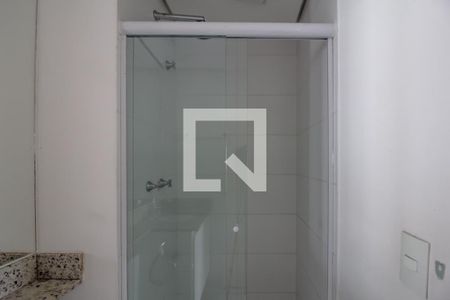 Banheiro  de kitnet/studio à venda com 1 quarto, 42m² em Santa Cecília, São Paulo