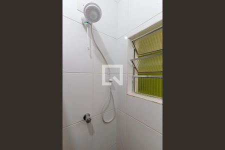 Banheiro de apartamento para alugar com 1 quarto, 25m² em Vila Paiva, São Paulo