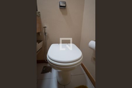 Lavabo de apartamento para alugar com 4 quartos, 106m² em Botafogo, Rio de Janeiro