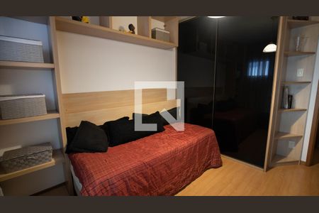 Quarto 2 de apartamento para alugar com 4 quartos, 106m² em Botafogo, Rio de Janeiro