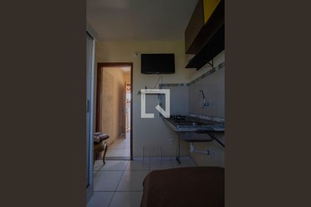 Sala/ Quarto e Cozinha  de kitnet/studio para alugar com 1 quarto, 24m² em Curicica, Rio de Janeiro
