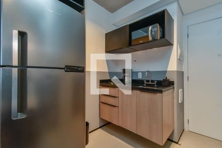 Cozinha de kitnet/studio para alugar com 1 quarto, 16m² em Bela Vista, São Paulo