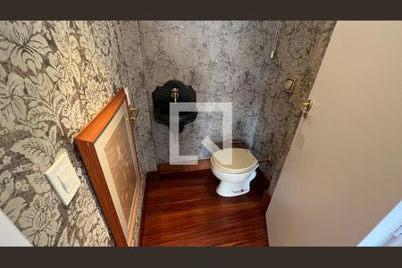 Lavabo de apartamento para alugar com 1 quarto, 118m² em Cerqueira César, São Paulo