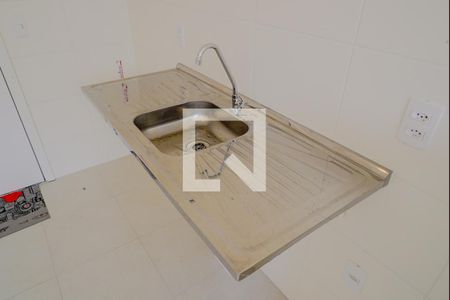 Sala / Cozinha / Area de Serviço de apartamento para alugar com 2 quartos, 32m² em Cambuci, São Paulo