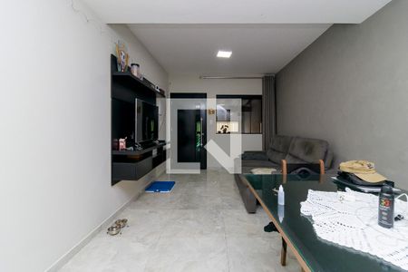 Sala de casa à venda com 2 quartos, 105m² em Vila Socorro, São Paulo