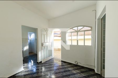 Sala de casa para alugar com 1 quarto, 38m² em Dom Cabral, Belo Horizonte