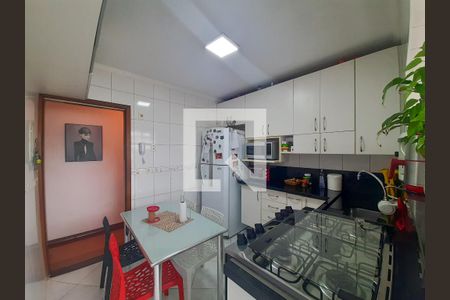 Apartamento à venda com 101m², 3 quartos e 3 vagas Apartamento à venda com 101m², 3 quartos e 3 vagasCozinha