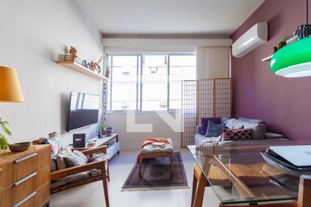 Sala de apartamento à venda com 3 quartos, 90m² em Cosme Velho, Rio de Janeiro