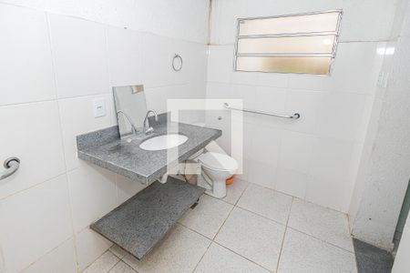 Banheiro Suíte de casa para alugar com 5 quartos, 600m² em Serrano, Belo Horizonte