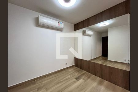 Sala de apartamento para alugar com 3 quartos, 115m² em Asa Norte, Brasília