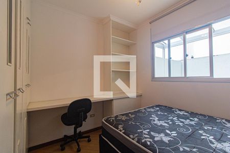 Quarto 1 de apartamento para alugar com 2 quartos, 90m² em Cabral, Curitiba