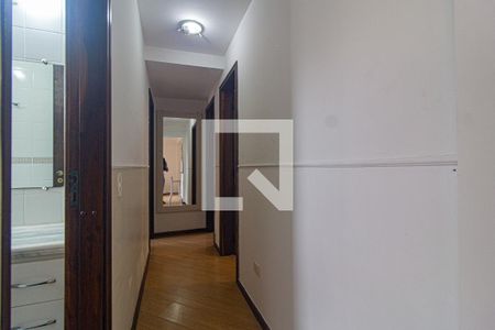 Corredor de apartamento para alugar com 2 quartos, 90m² em Cabral, Curitiba